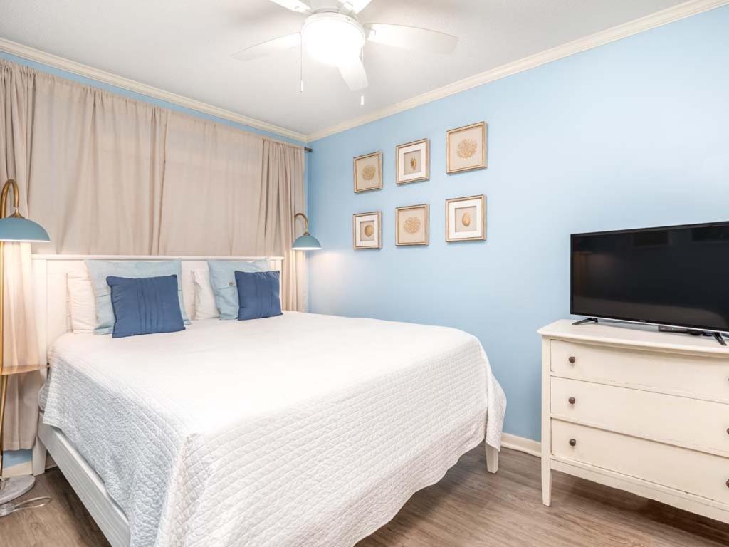 Racquet A315 Apartment *
