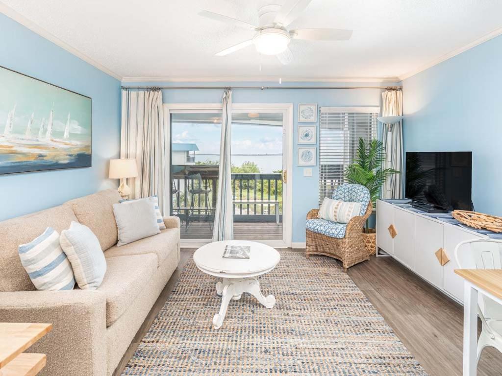 Racquet A315 Apartment